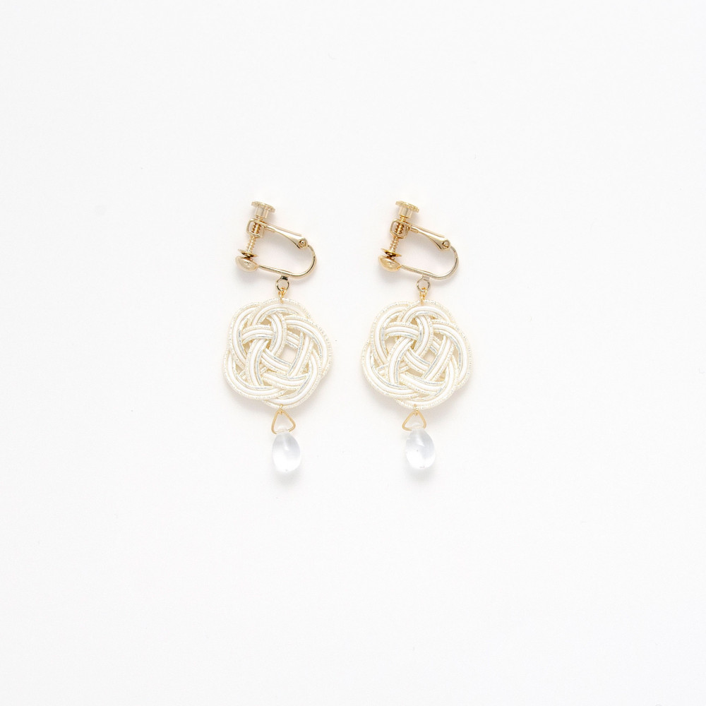 水引イヤリング　白百合色